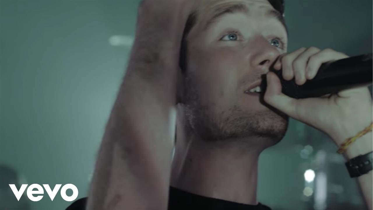 Bastille - The Currents (Vevo Presents) background