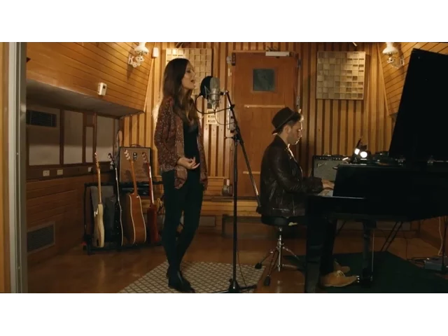 Jonas Blue - Fast Car feat. Dakota (Acoustic) background