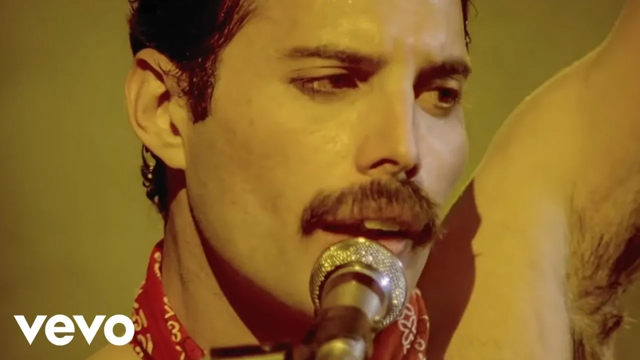Queen - We Are The Champions (Live) background