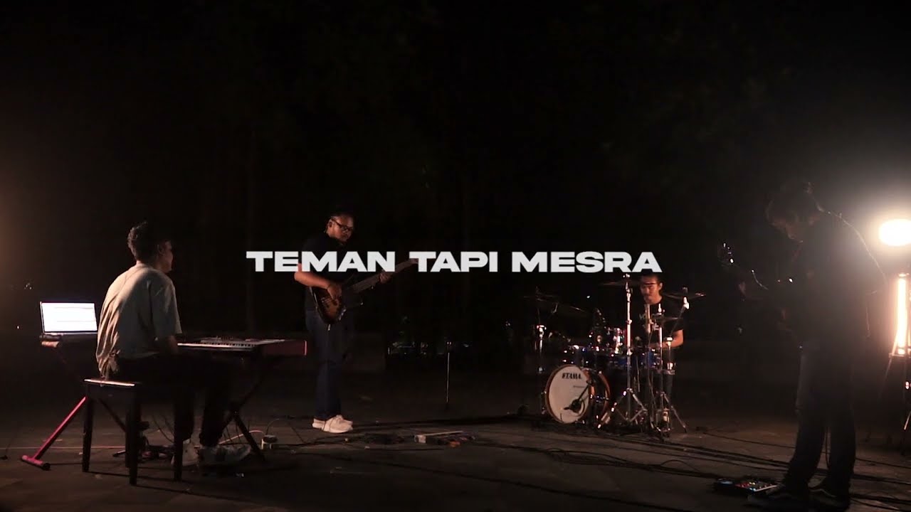TEMAN TAPI MESRA | Music Recap of Salma Salsabil & Krukon background
