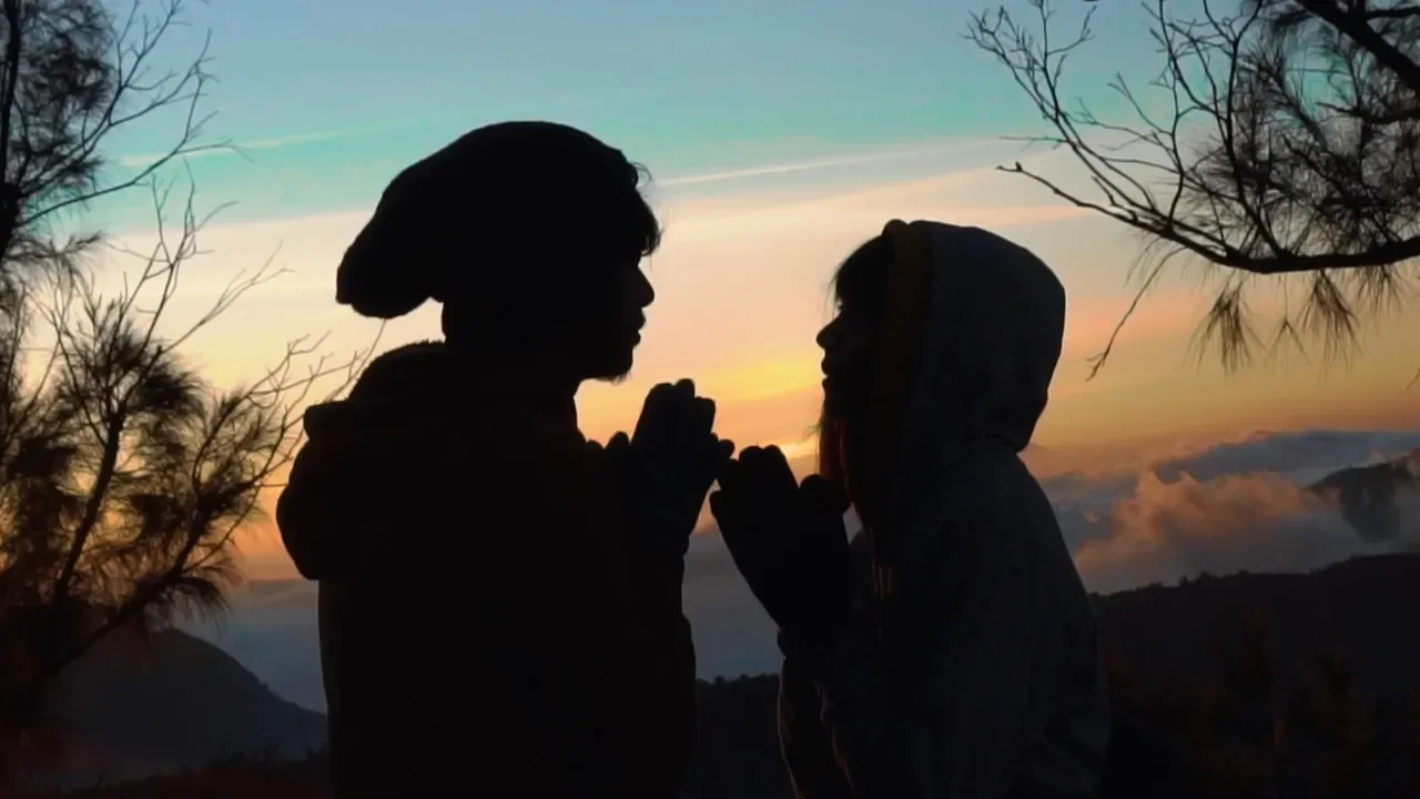Alffy Rev - Bumi Terindah (ft Farhad) Official Music Video