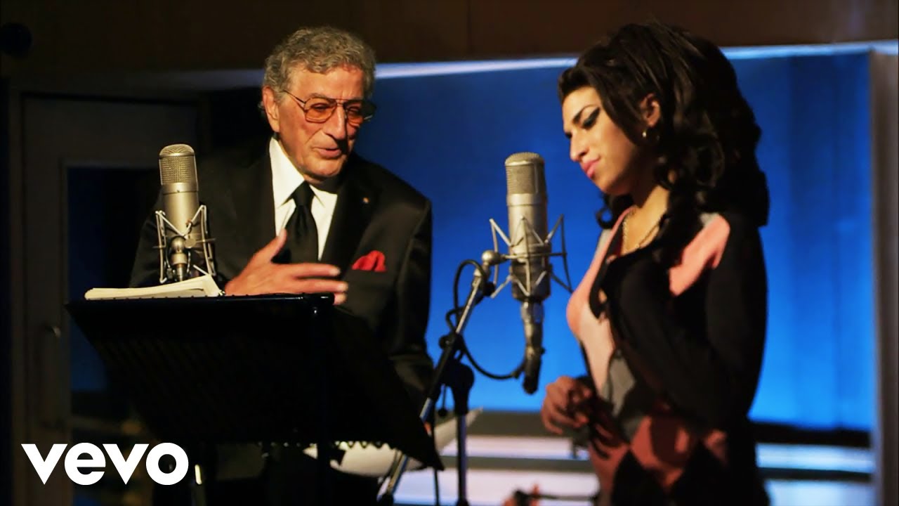 Tony Bennett, Amy Winehouse - Body and Soul (from Duets II: The Great Performances) background