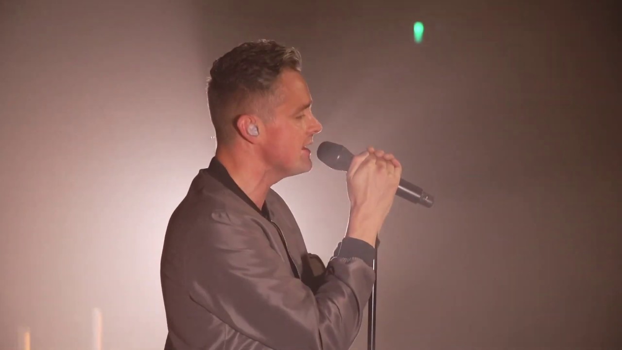 Keane - Everybody's Changing + Somewhere Only We Know (Live @ De La Warr Pavilion) 2019 background