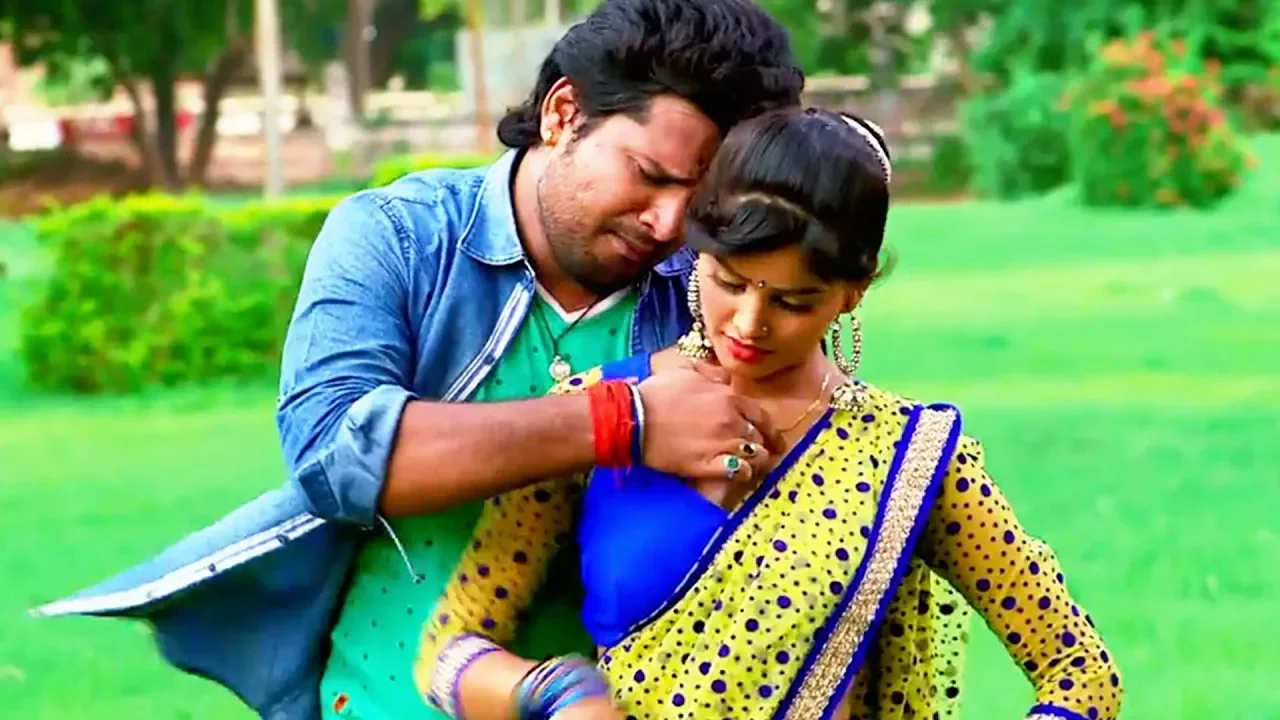 Lap Lap Kare | #Bhojpuri SONG | Ritesh Pandey | HD VIDEO 2018 background