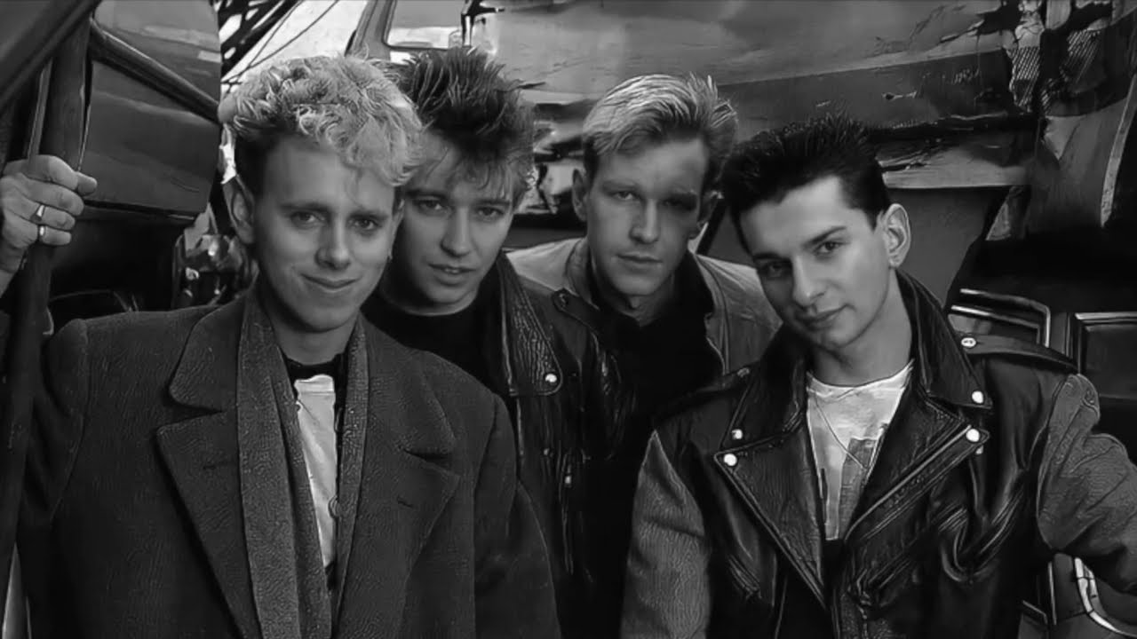 Depeche Mode - Stripped (Maxiblues Remix 2023) background