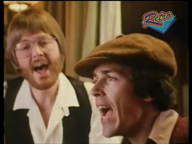 Little River Band - Reminiscing (1978) background