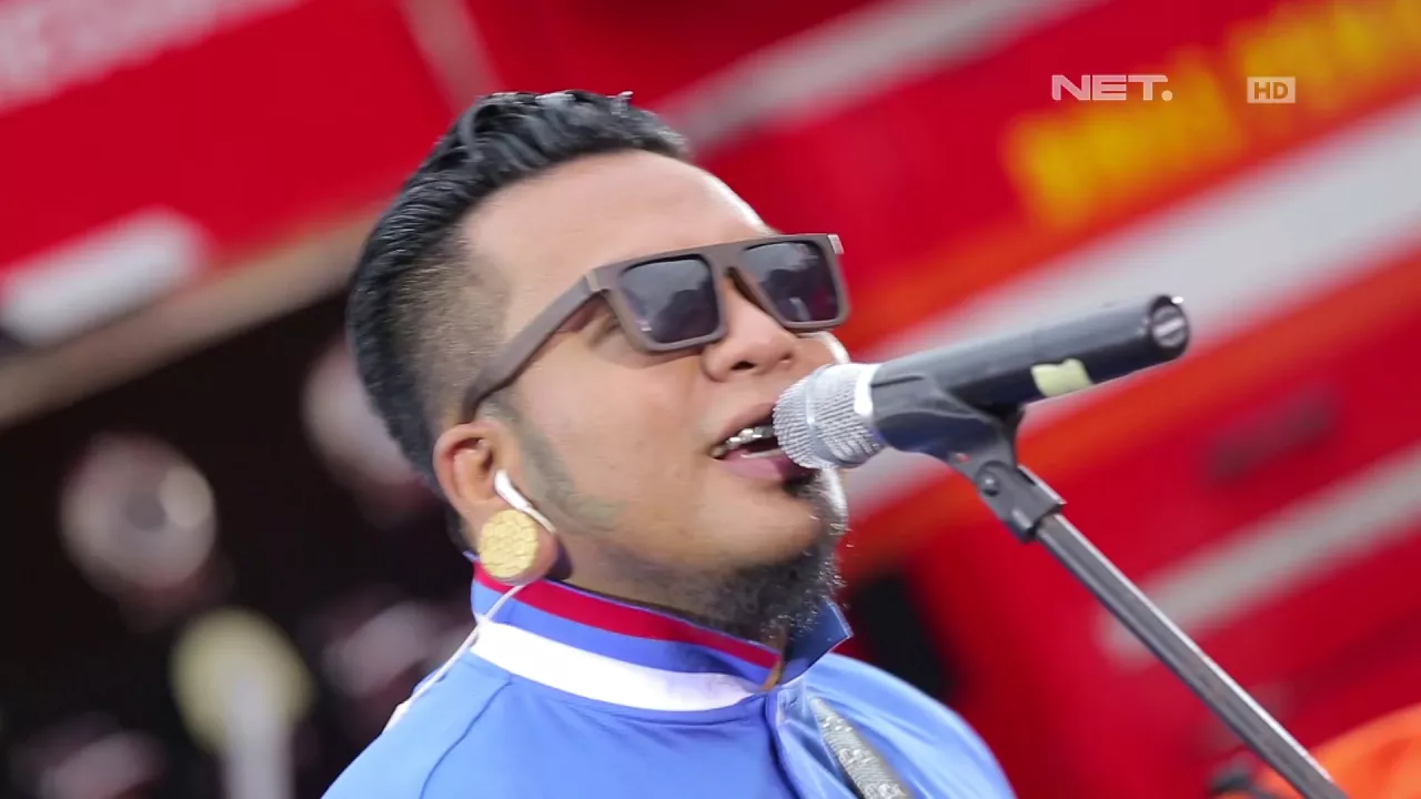 Endank Soekamti - Semoga Kau di Neraka - Special Performance at Music Everywhere background
