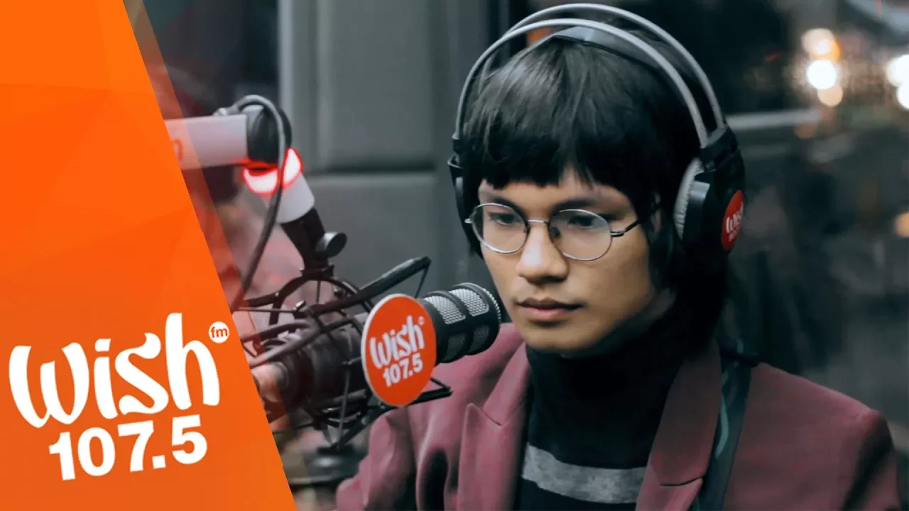 IV of Spades perform "Mundo" LIVE on Wish 107.5 Bus backdrop