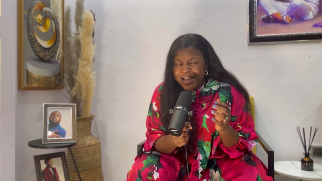 SUNMISOLA AGBEBI | B'OLA | HOME EDITION SESSION background