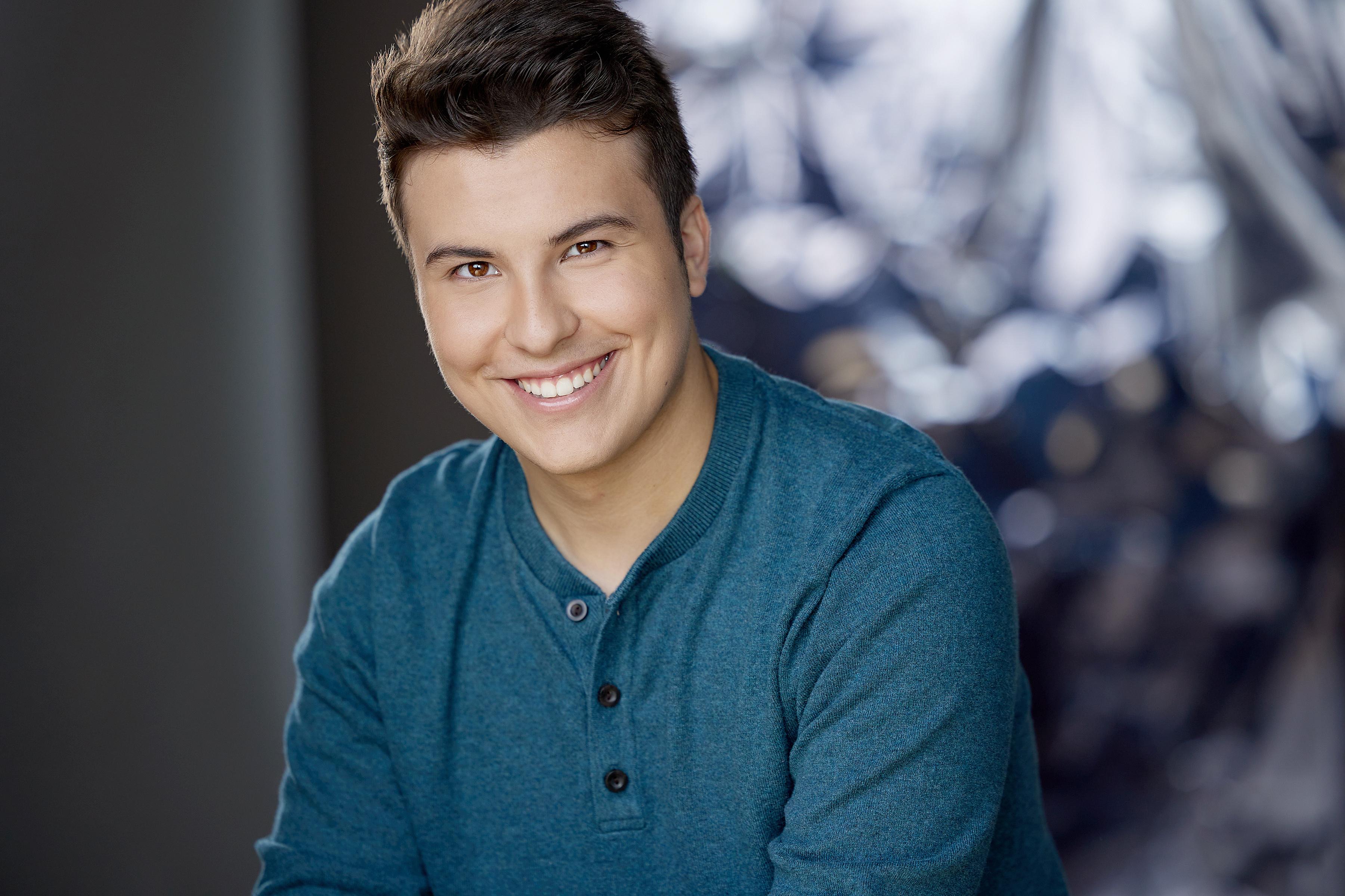 actor Ryan Anthony Mauro large photo