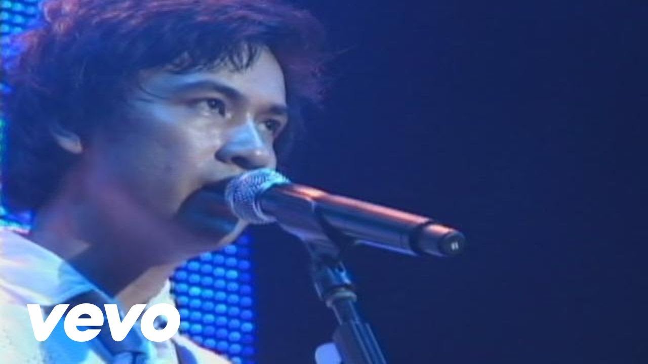 Eraserheads - Huwag Mo Nang Itanong background