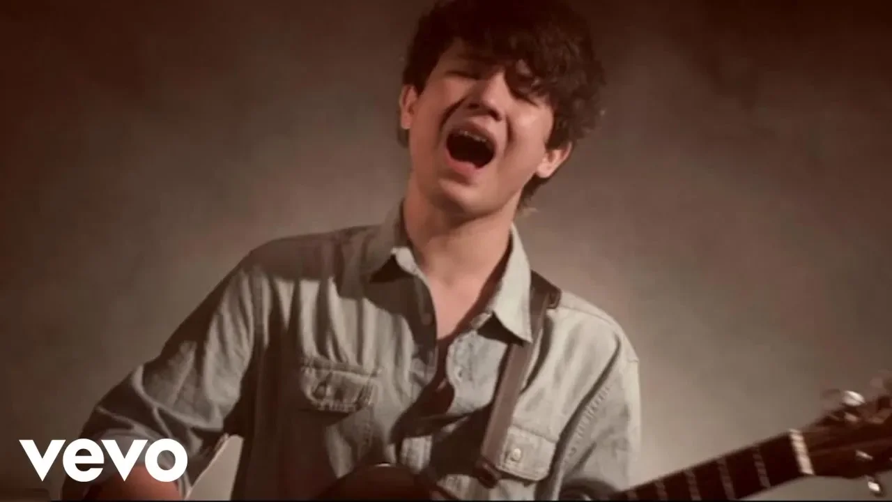 Juan Karlos Labajo - Di Ka Man Lang Nagpaalam background