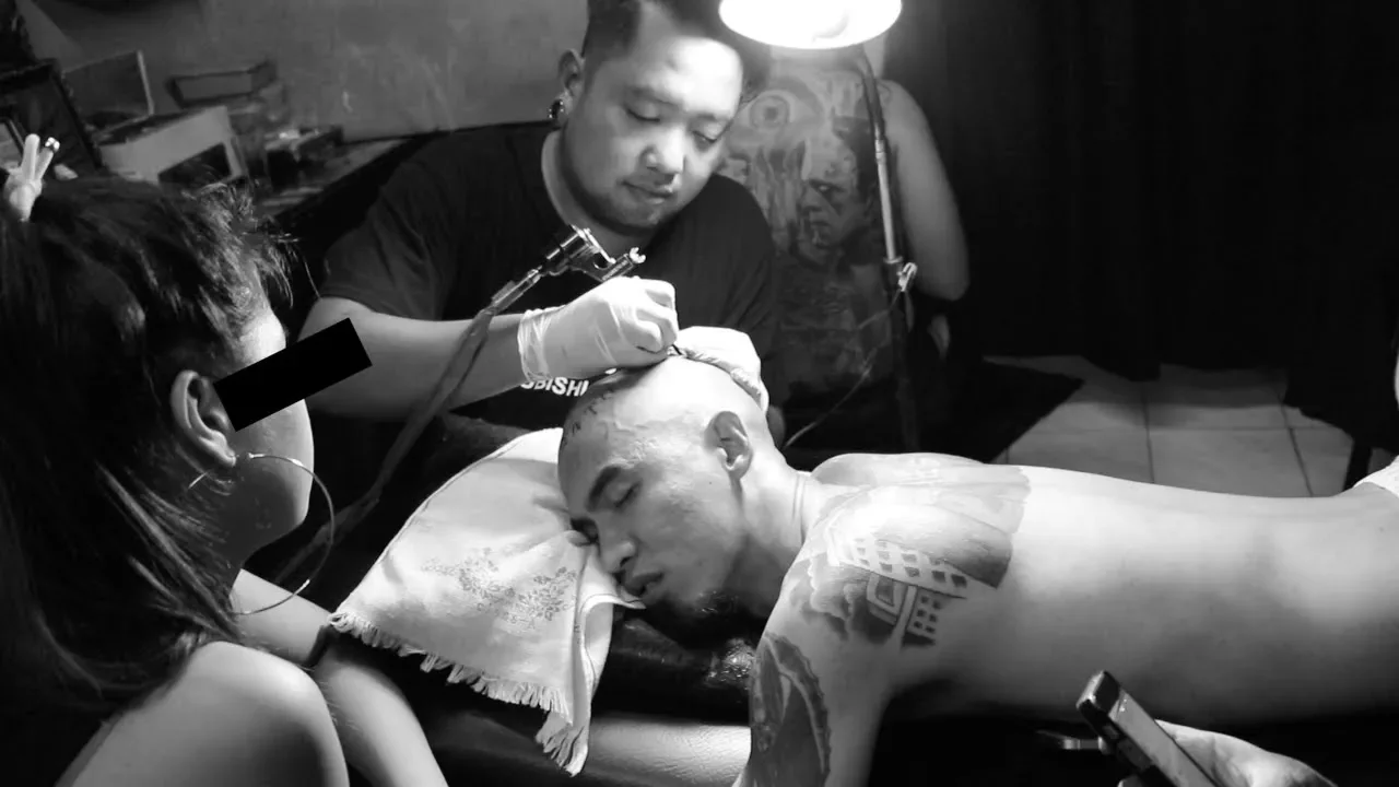 Bugoy na Koykoy - 2 Joints Underground Kings (Official Music Video) background