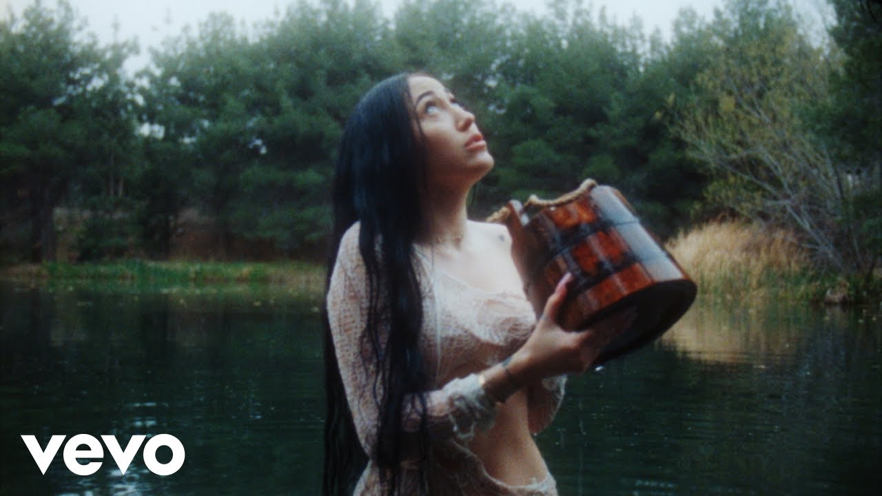 Noah Cyrus - I Got So High That I Saw Jesus (Official Video) background