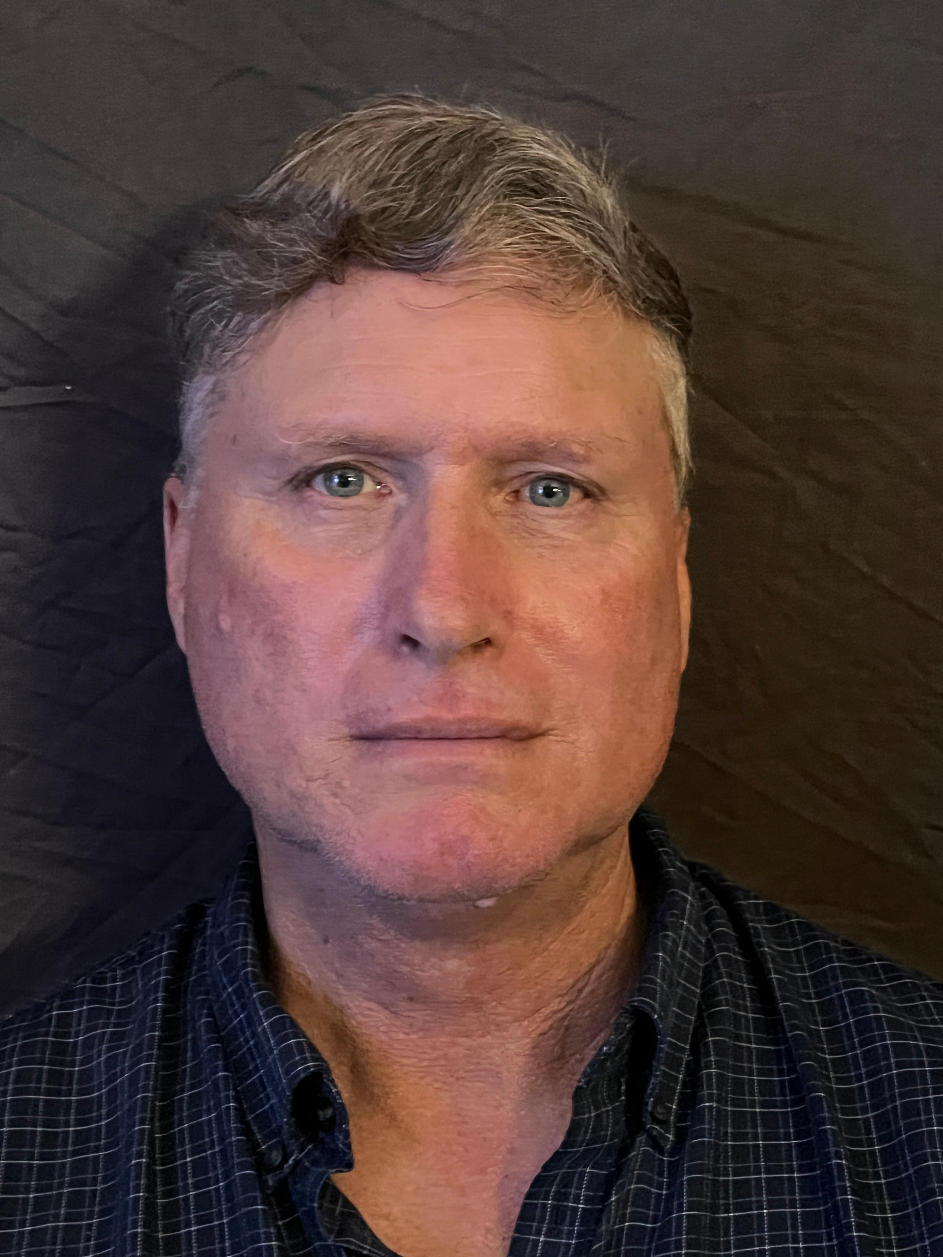 actor Vernon Goss large photo