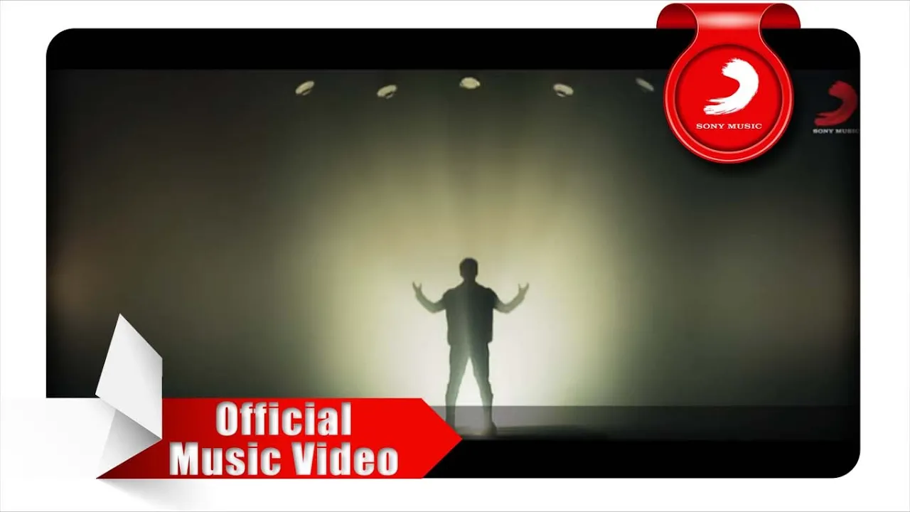 JUDIKA - Apakah Ini Cinta (Official Music Video) background