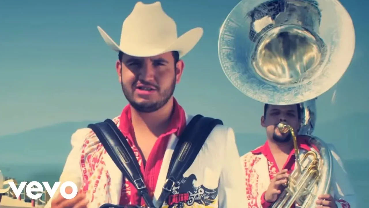 Calibre 50 - Bohemio Loco background