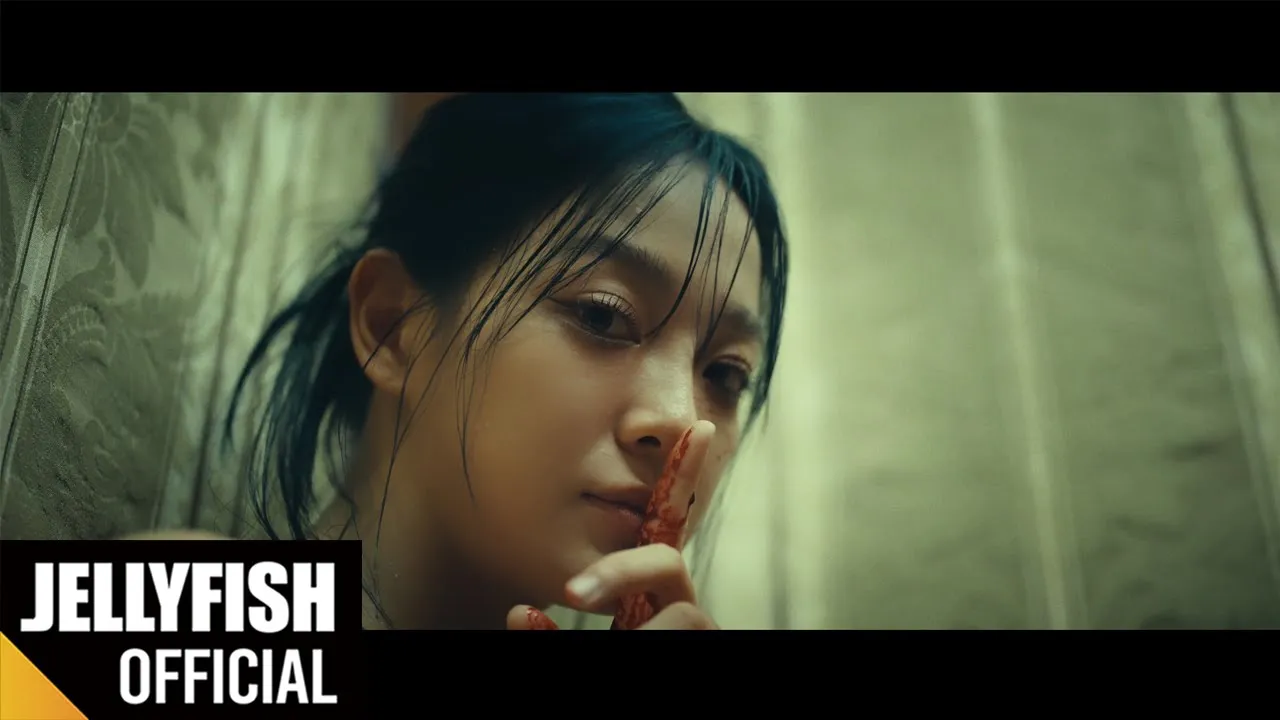 김세정(KIM SEJEONG) ‘Top or Cliff' Official M/V (Full ver.) background