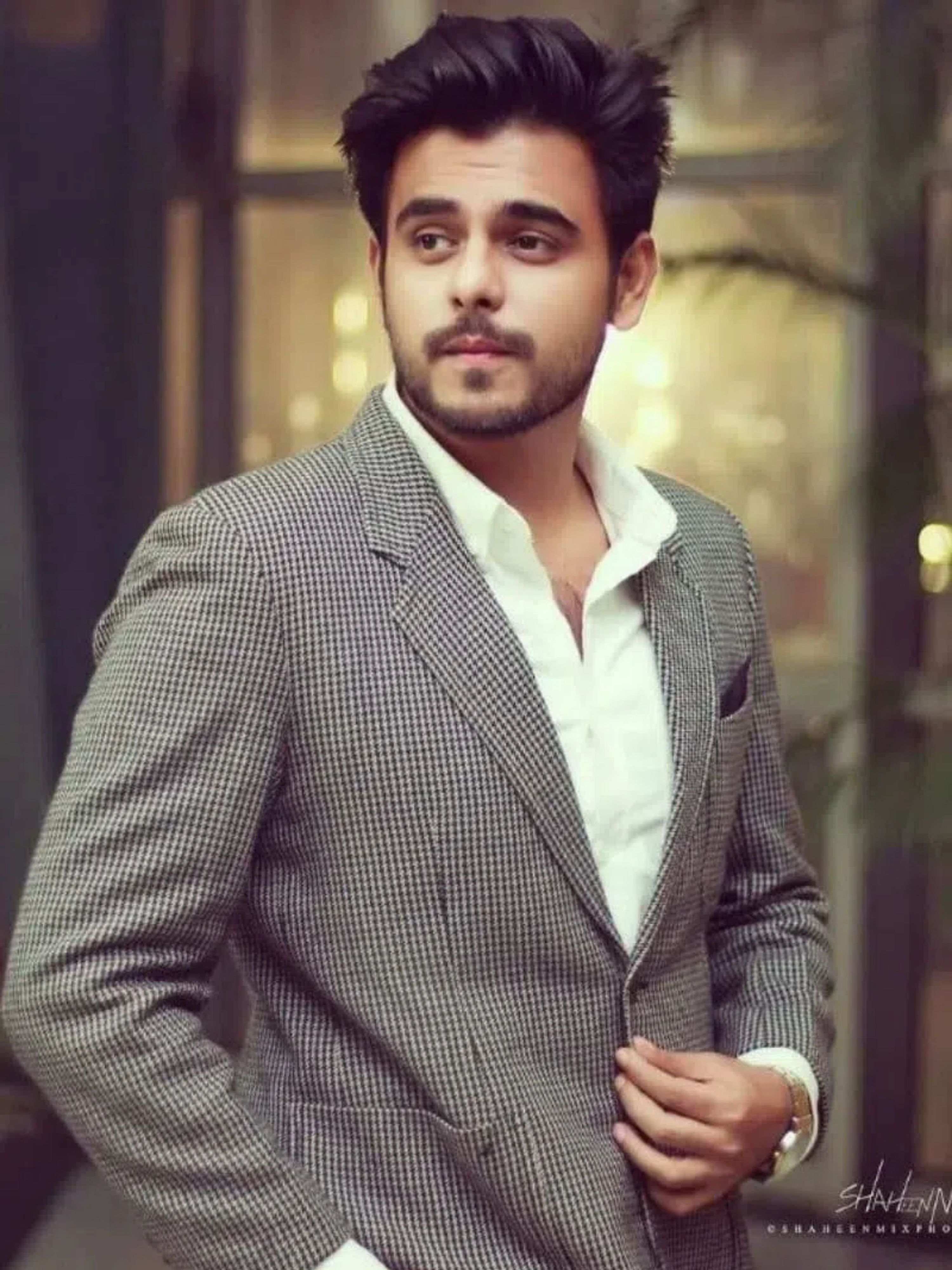 actor Siam Ahmed large photo