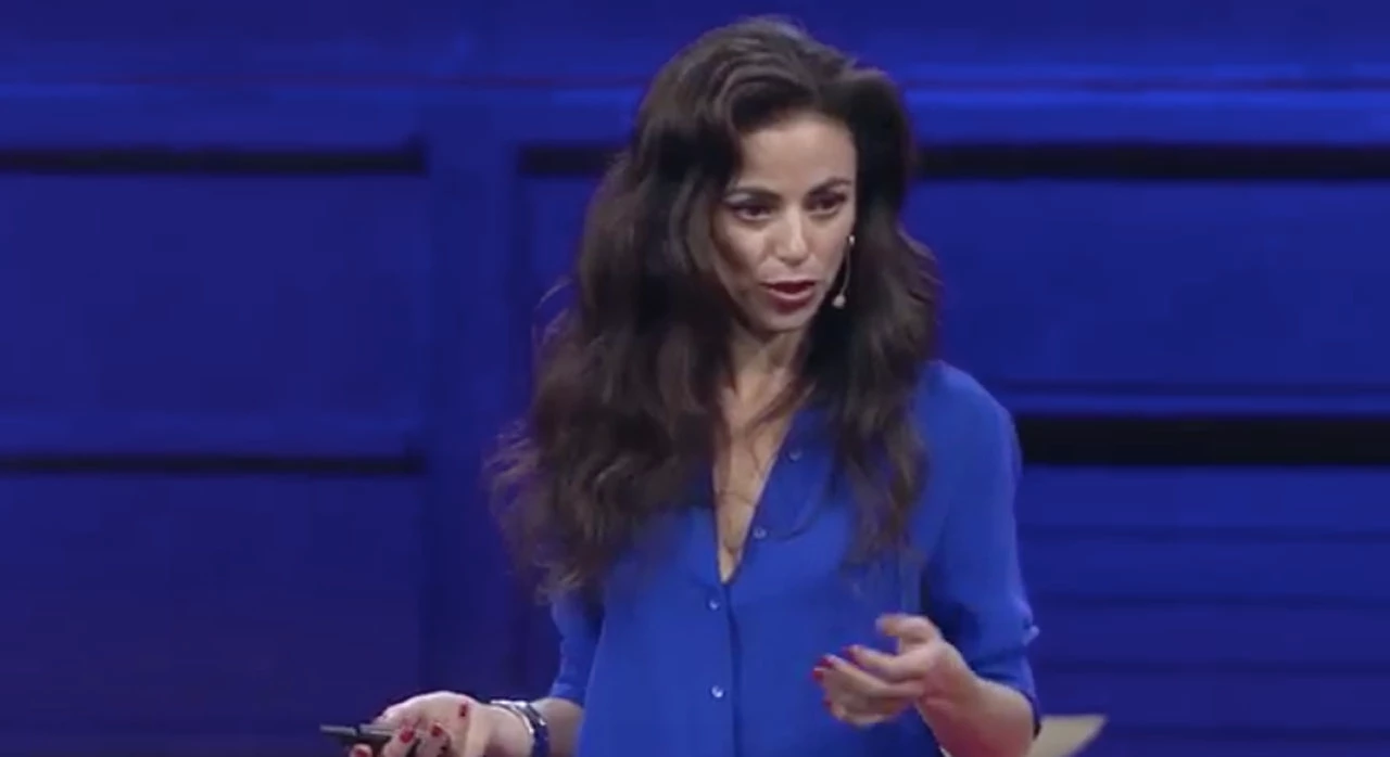 The power of seduction in our everyday lives | Chen Lizra | TEDxVancouver — like BIGBANG_1123_MAMA_Performances but longer