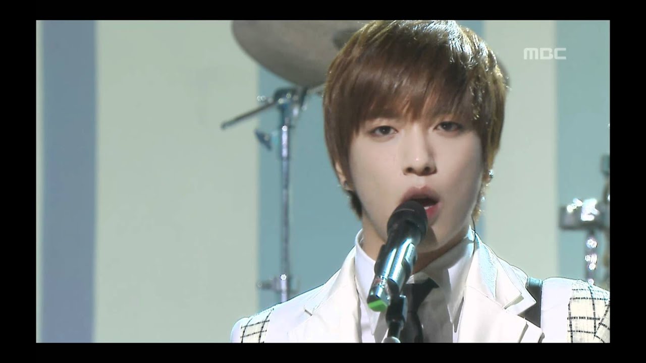 CNBLUE - I'm a loner, 씨엔블루 - 외톨이야, Music Core 20100130 background