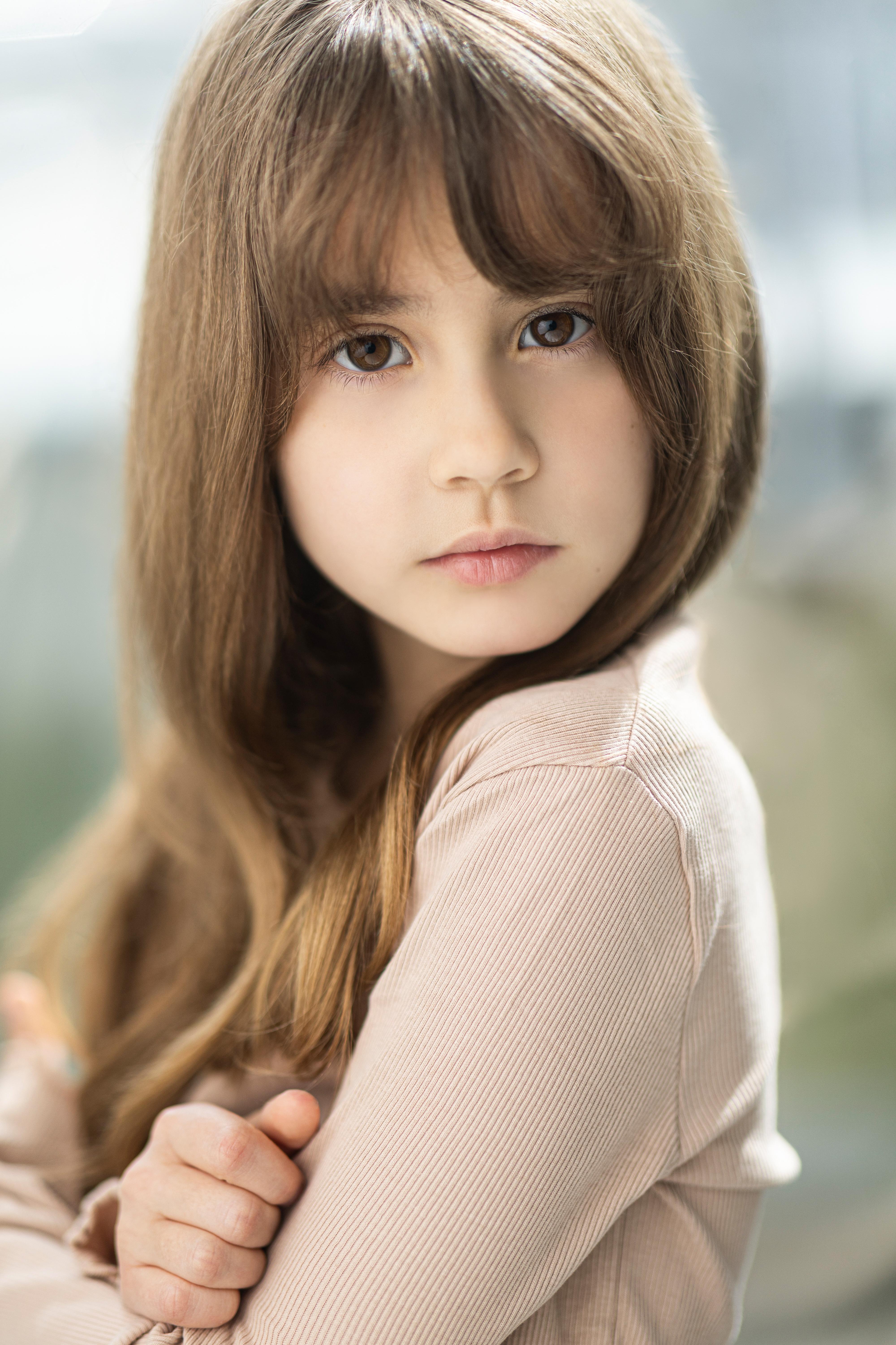 actor Amara Sanoy large photo