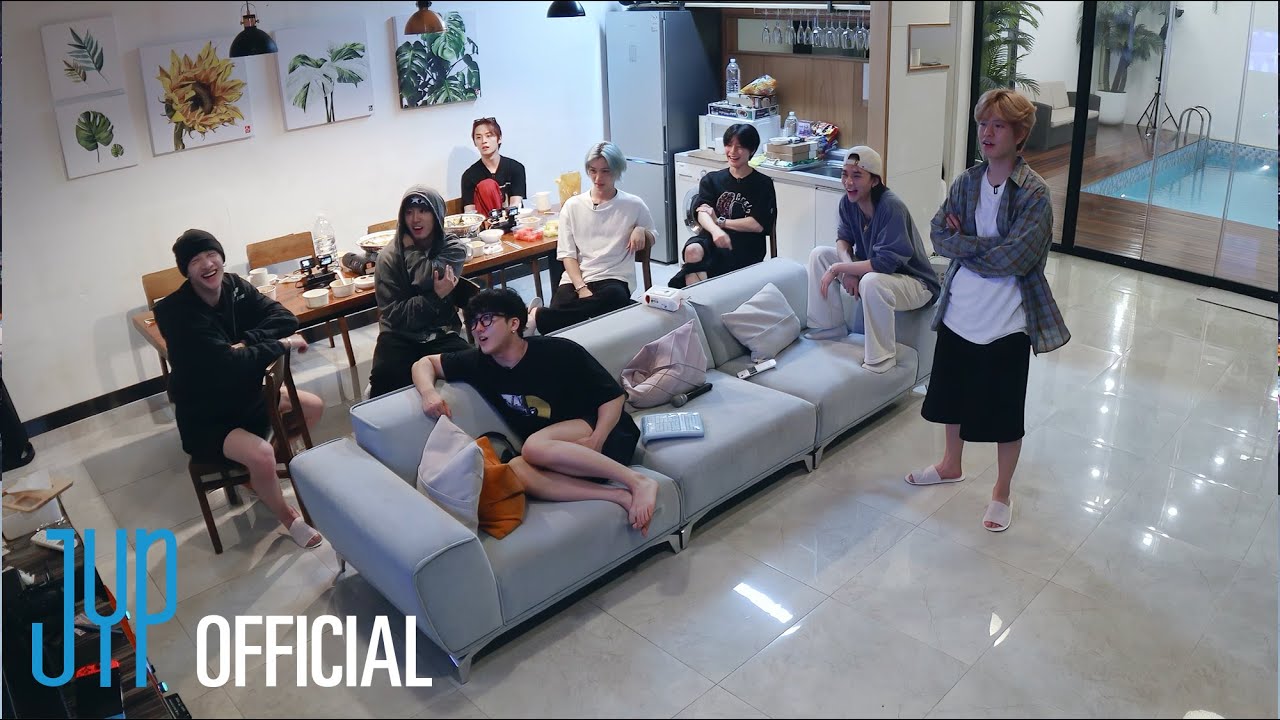 [SKZ LOG] Stray Kids : 어쩌다 촬영한 하루｜2023 STAYweeK (2023) | Watch on Movi47