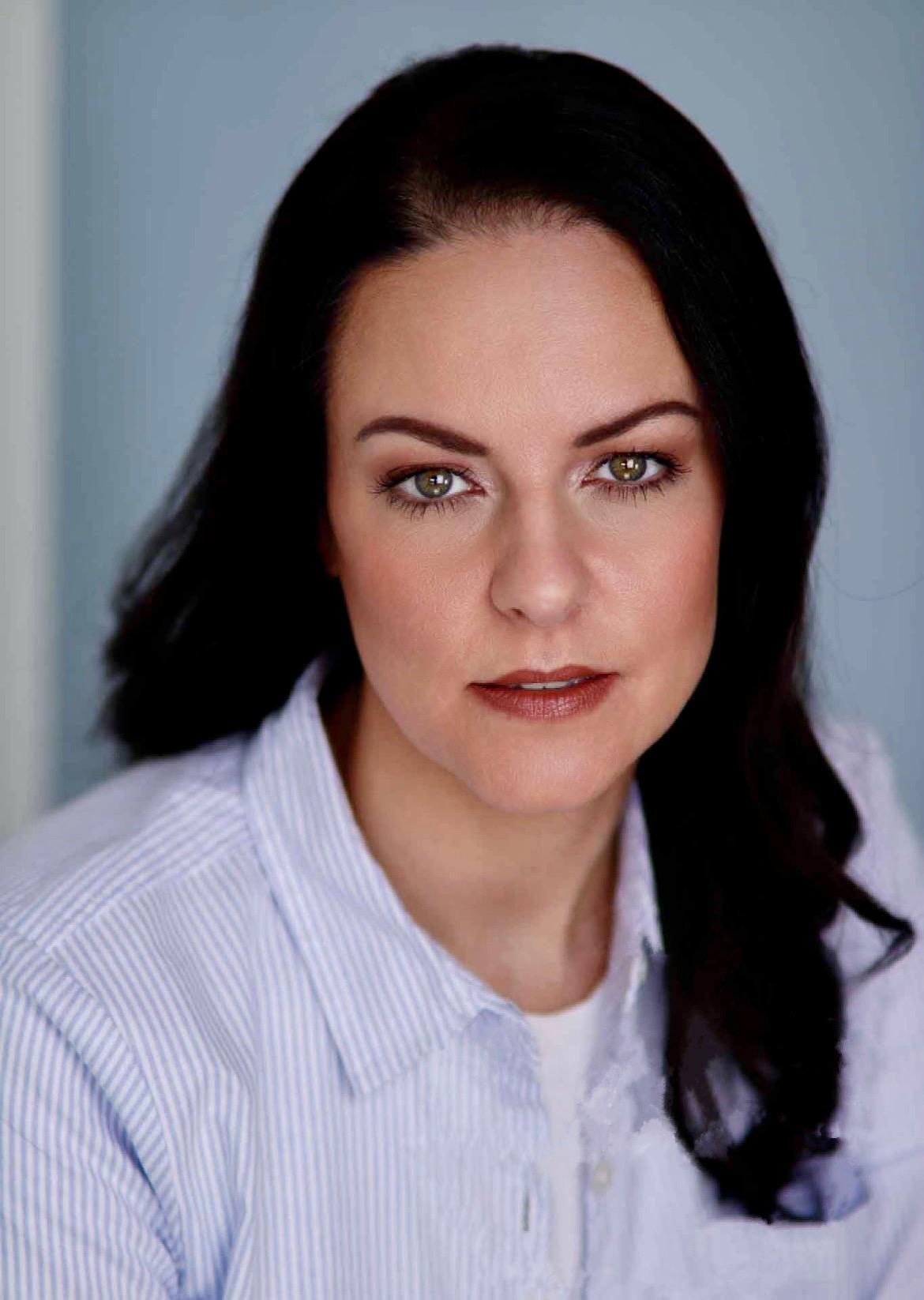 actor Nicole Booth large photo