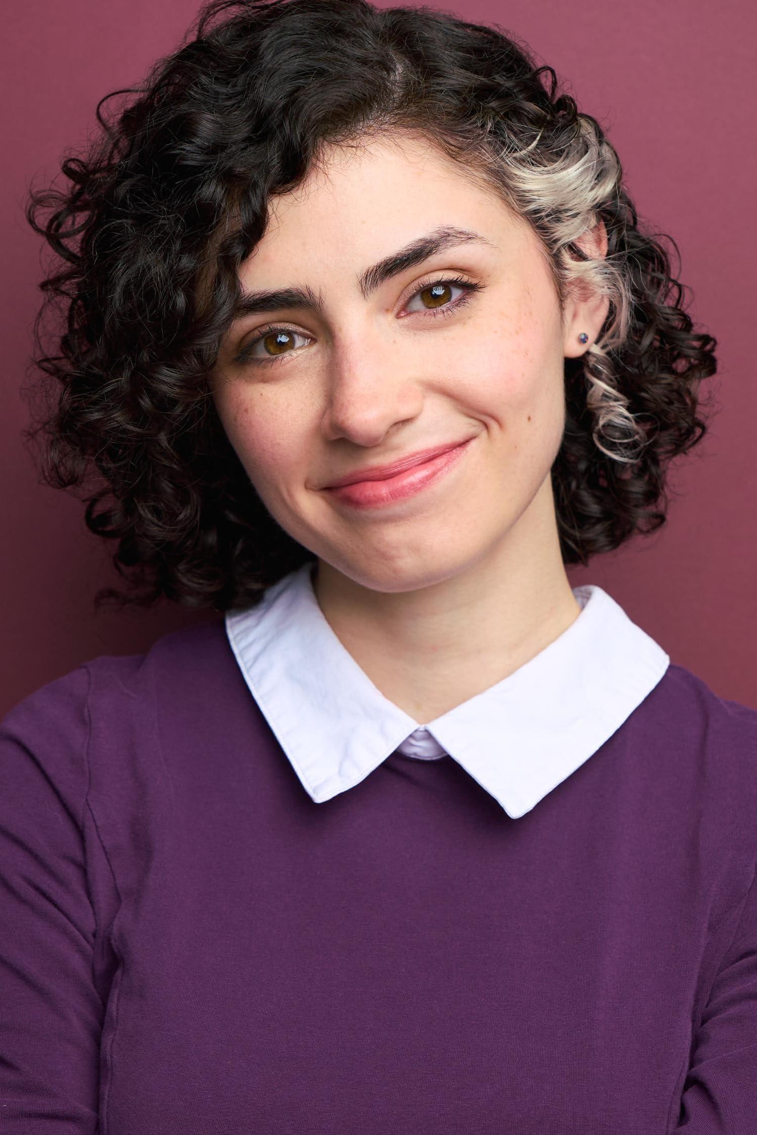 actor Julie Kashmanian large photo