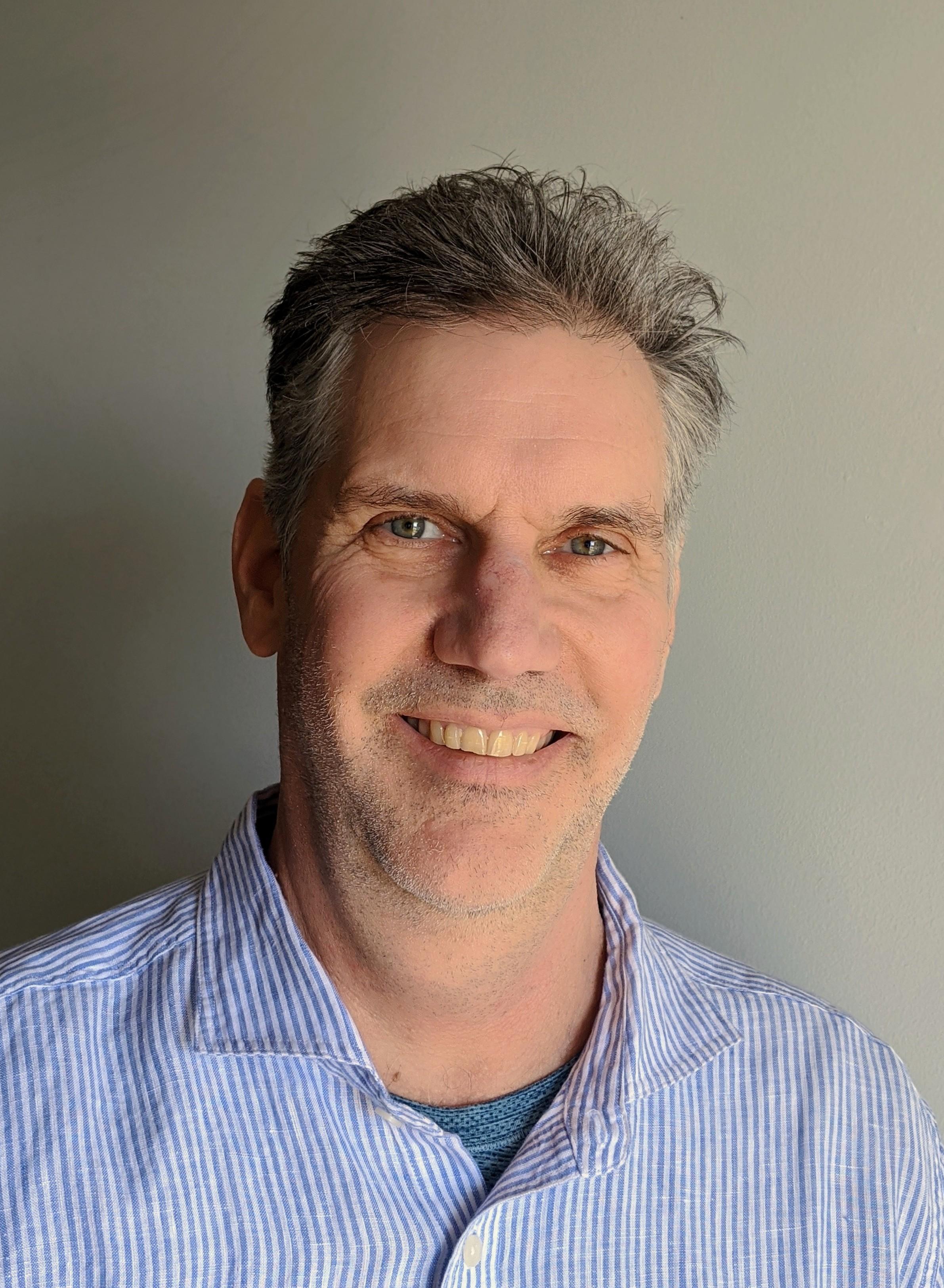 actor Tom Jacobs large photo