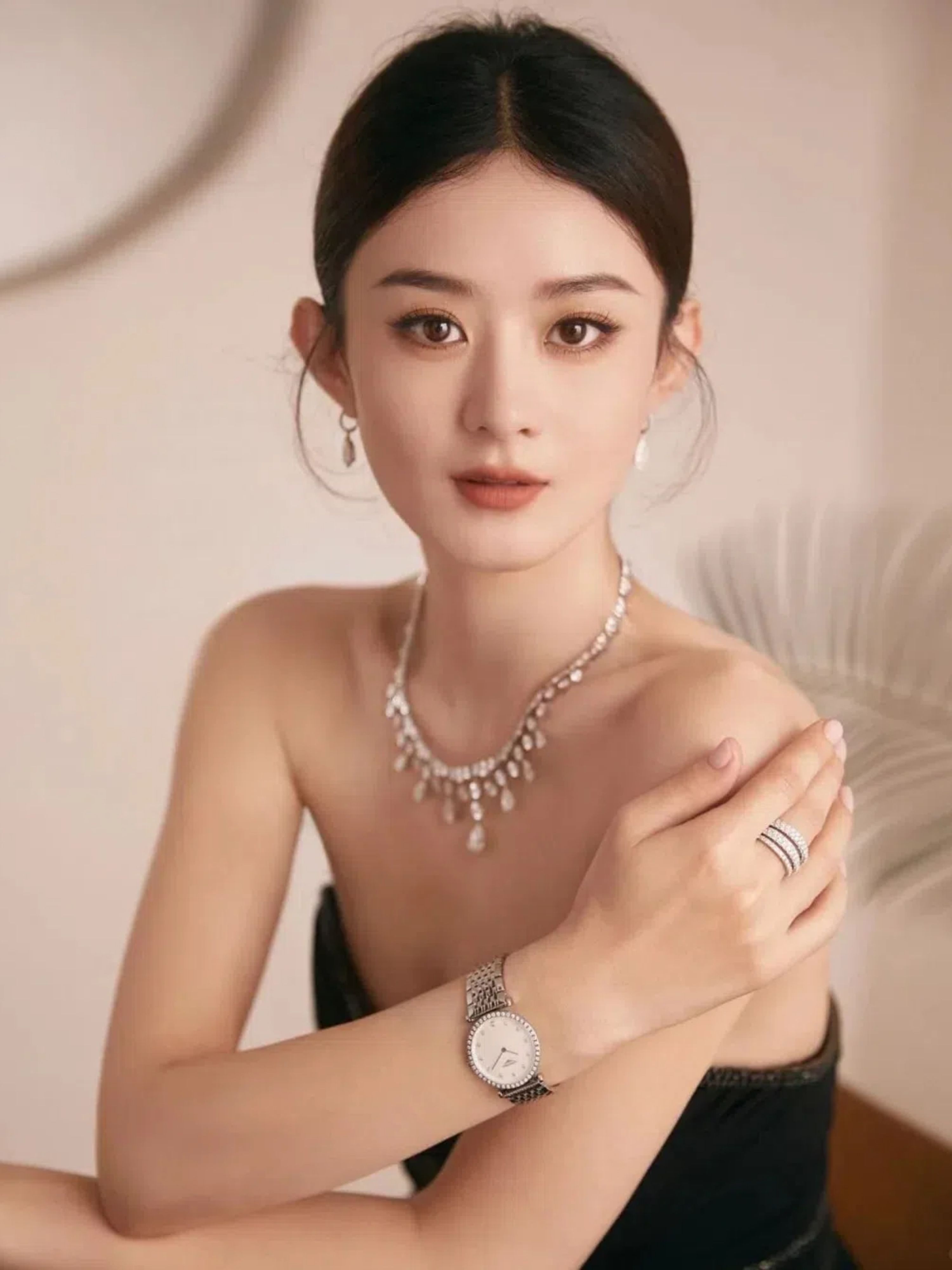 actor Zanilia Zhao large photo