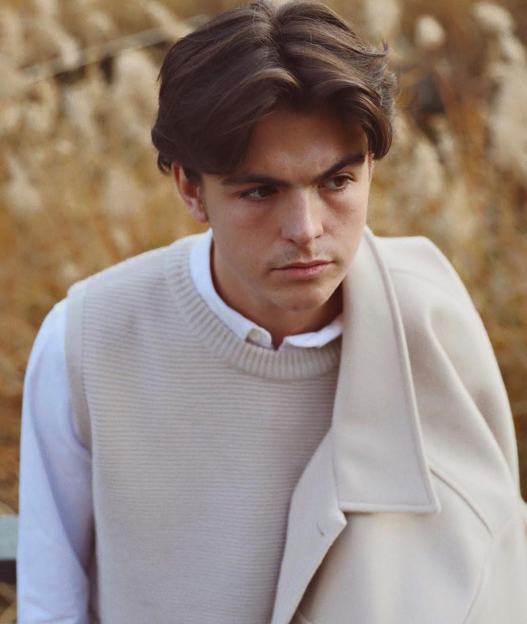 actor Blake Richardson large photo