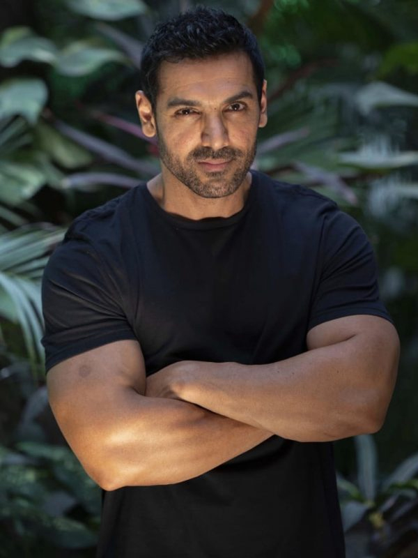 actor John Abraham large photo