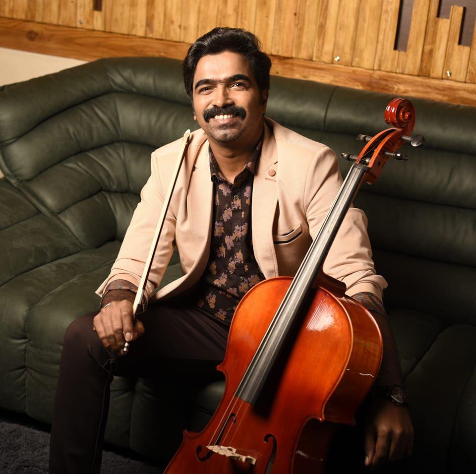 actor Ravi Basrur large photo