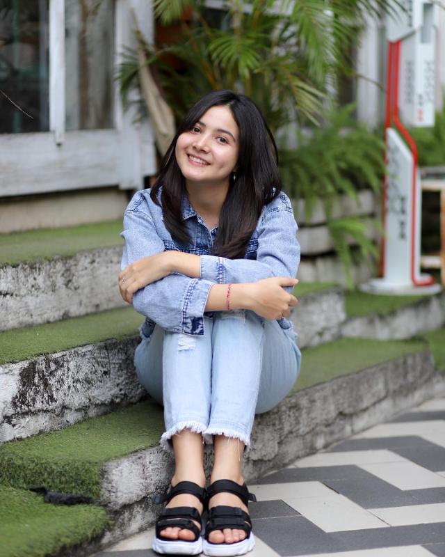 actor Bulan Sutena large photo