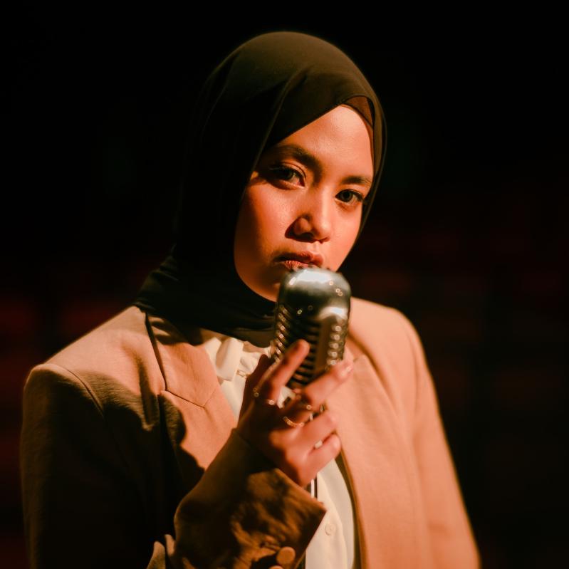 Hanin Dhiya
