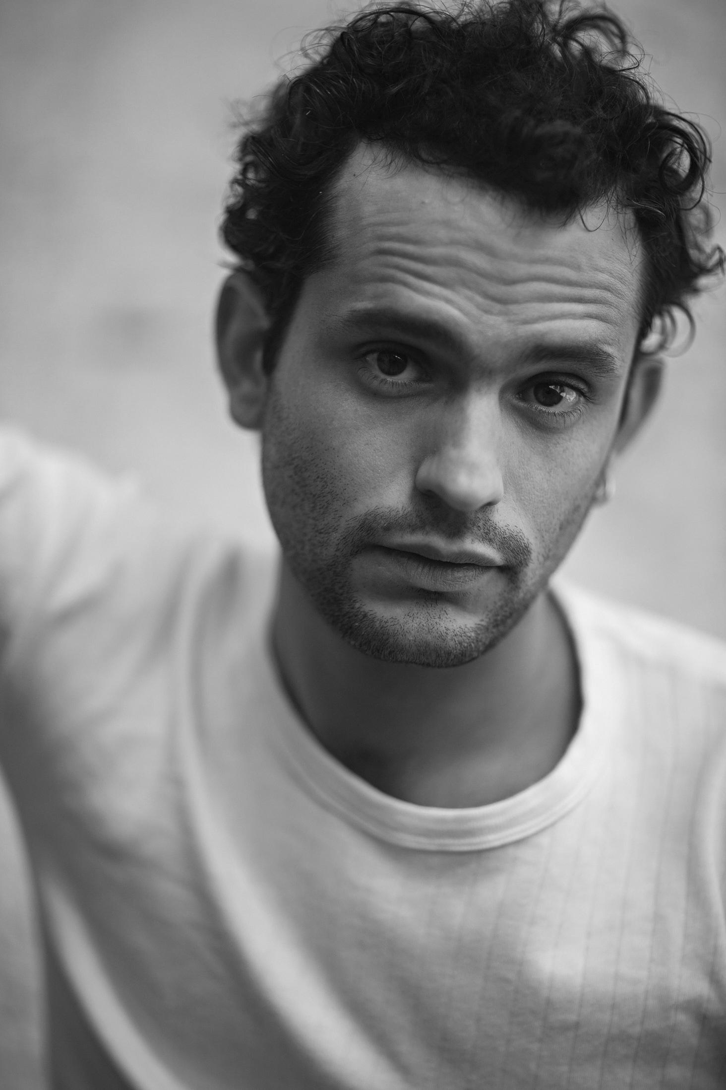 actor Pedro Fontaine large photo