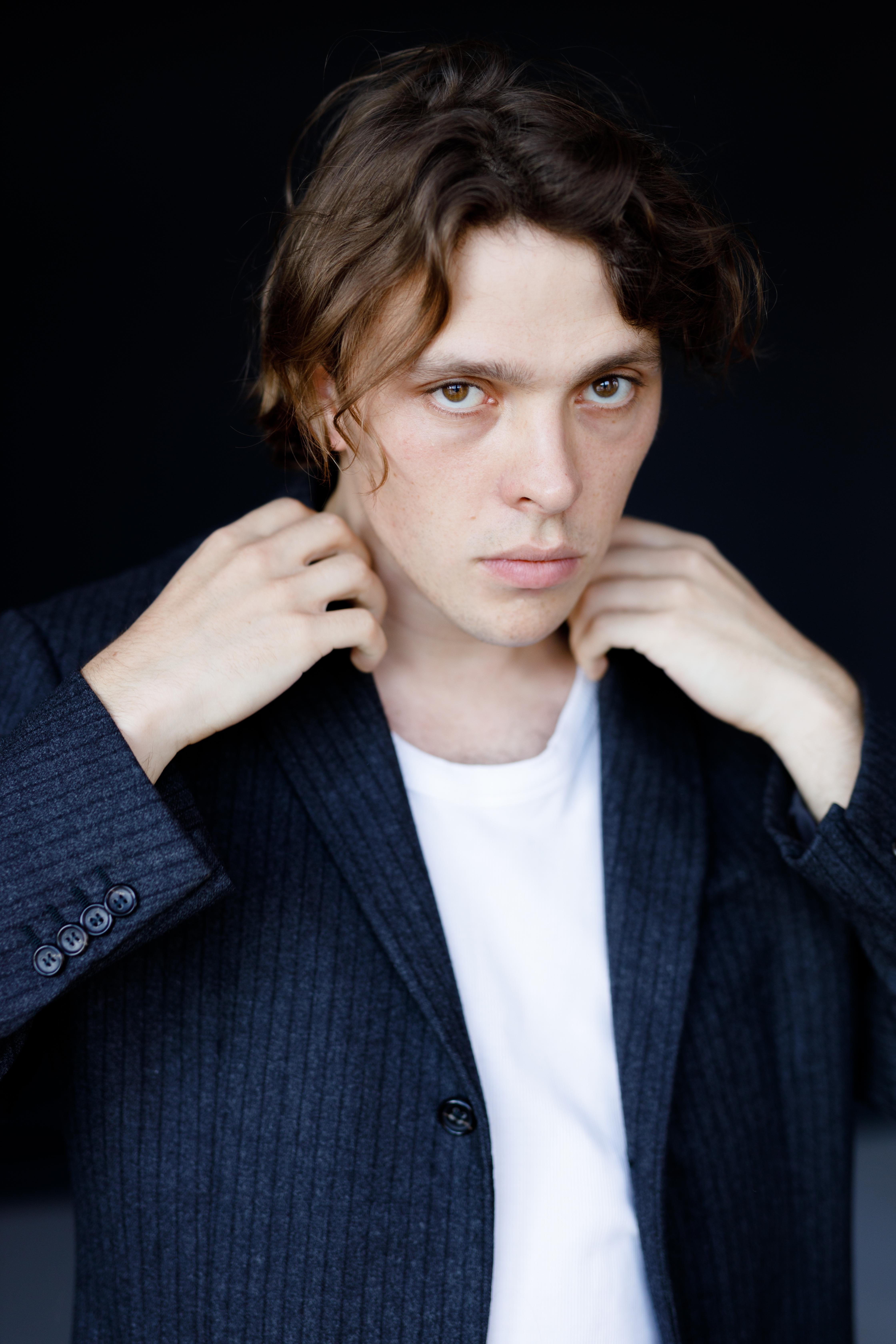 actor Joshua Hupfauer large photo