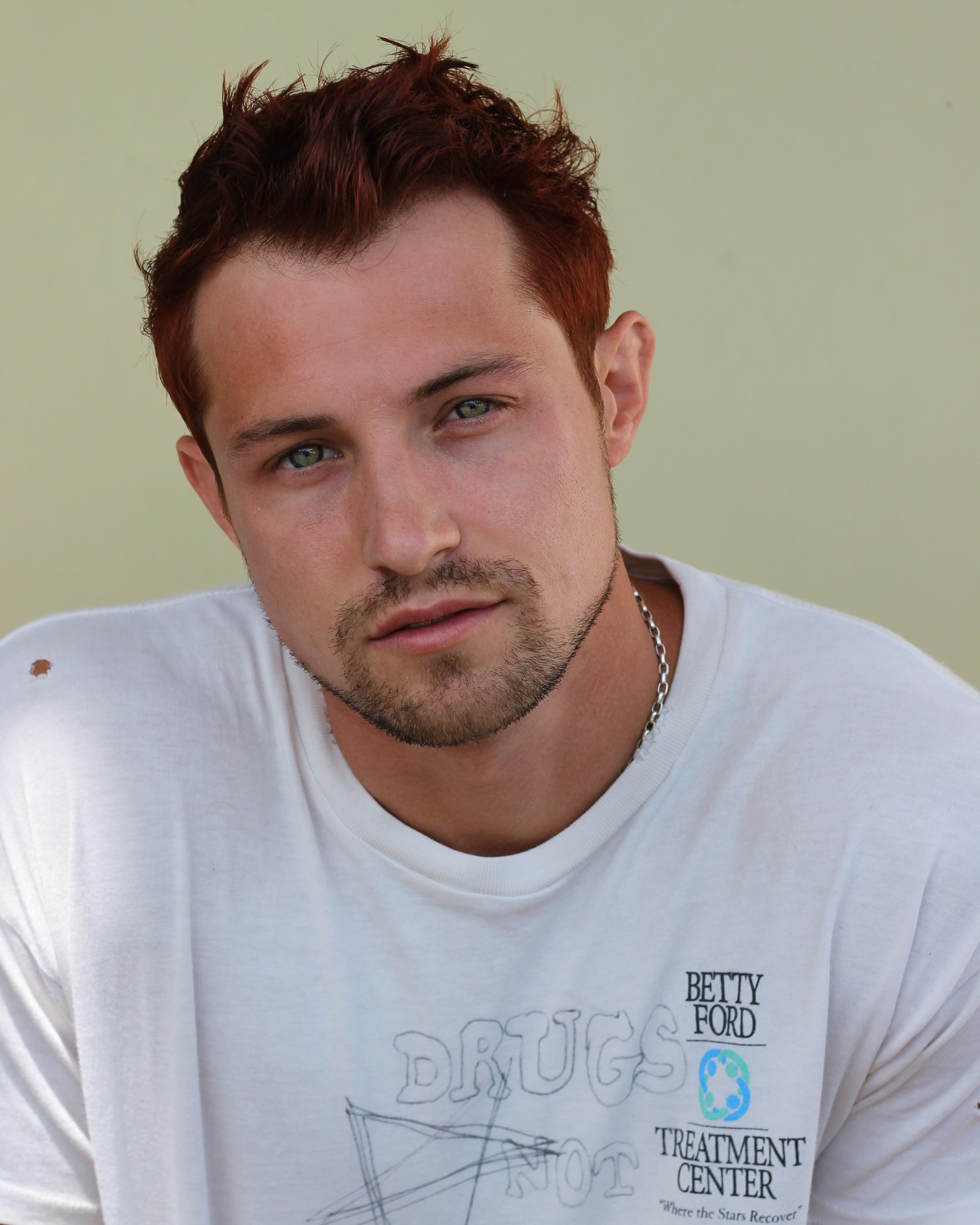 actor Austin Woods large photo