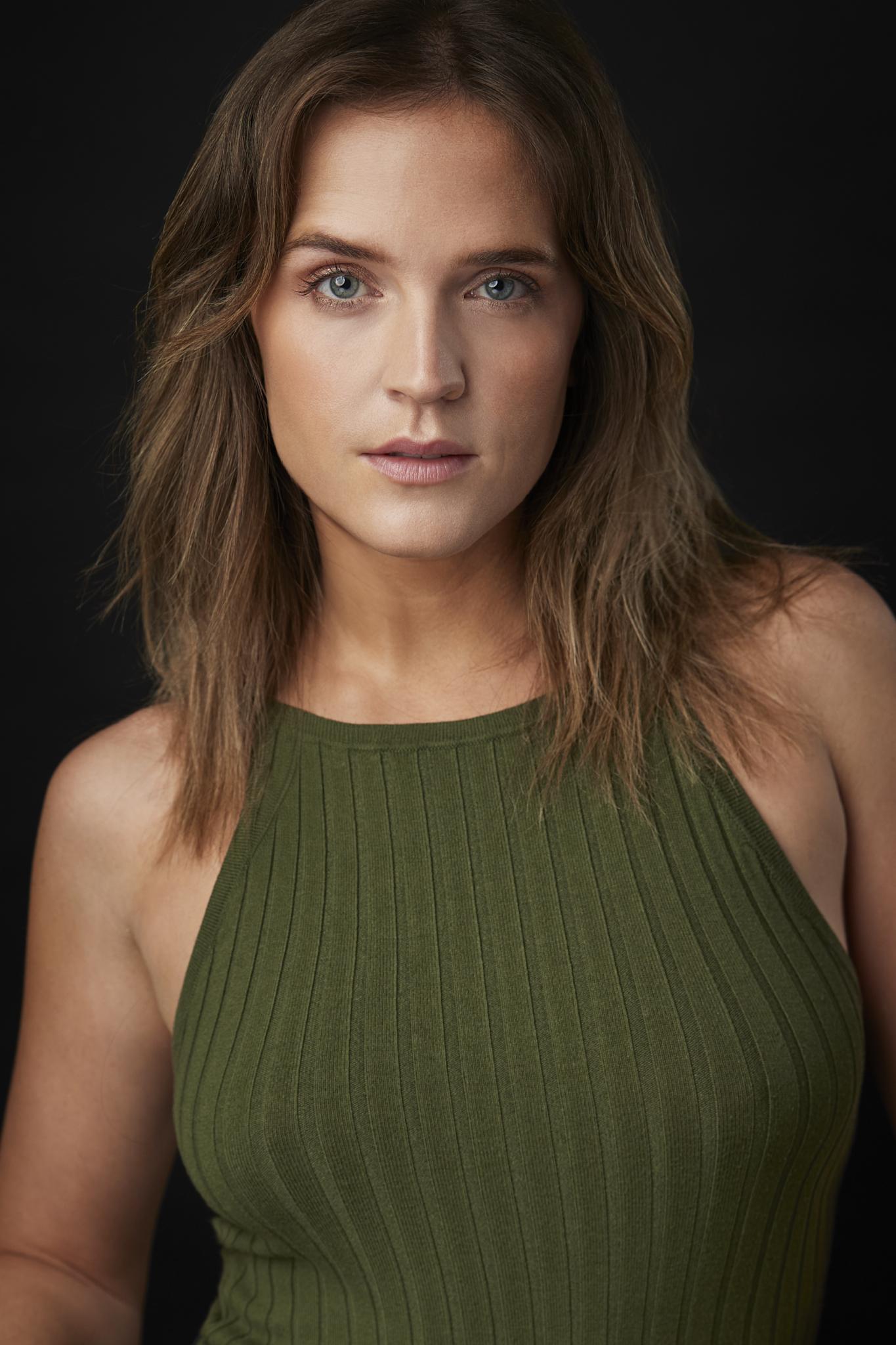 actor Jess Brown large photo