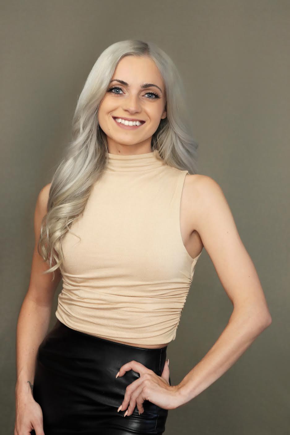 actor Jennifer Starr large photo