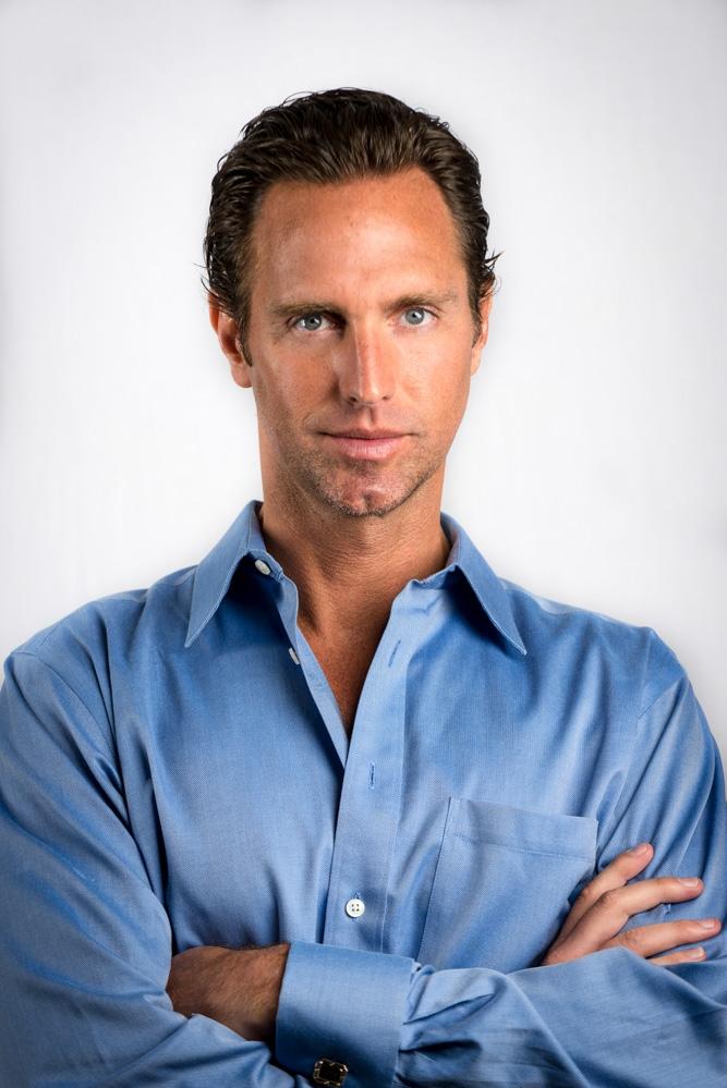 actor Pete Maddocks large photo