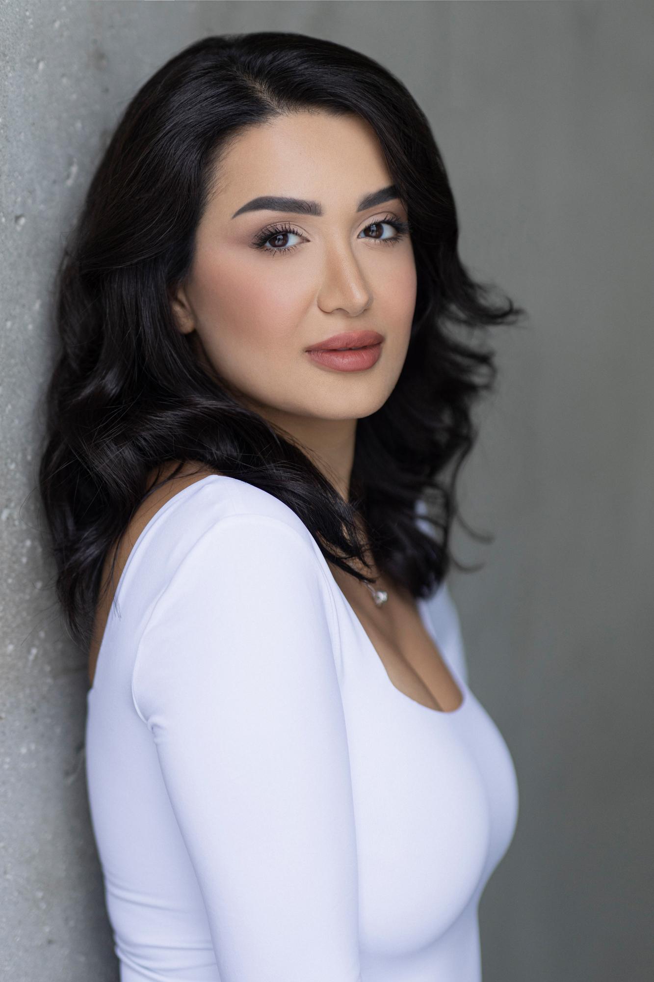 actor Mahta Madani large photo