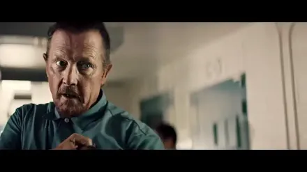 Trailer thumbnail