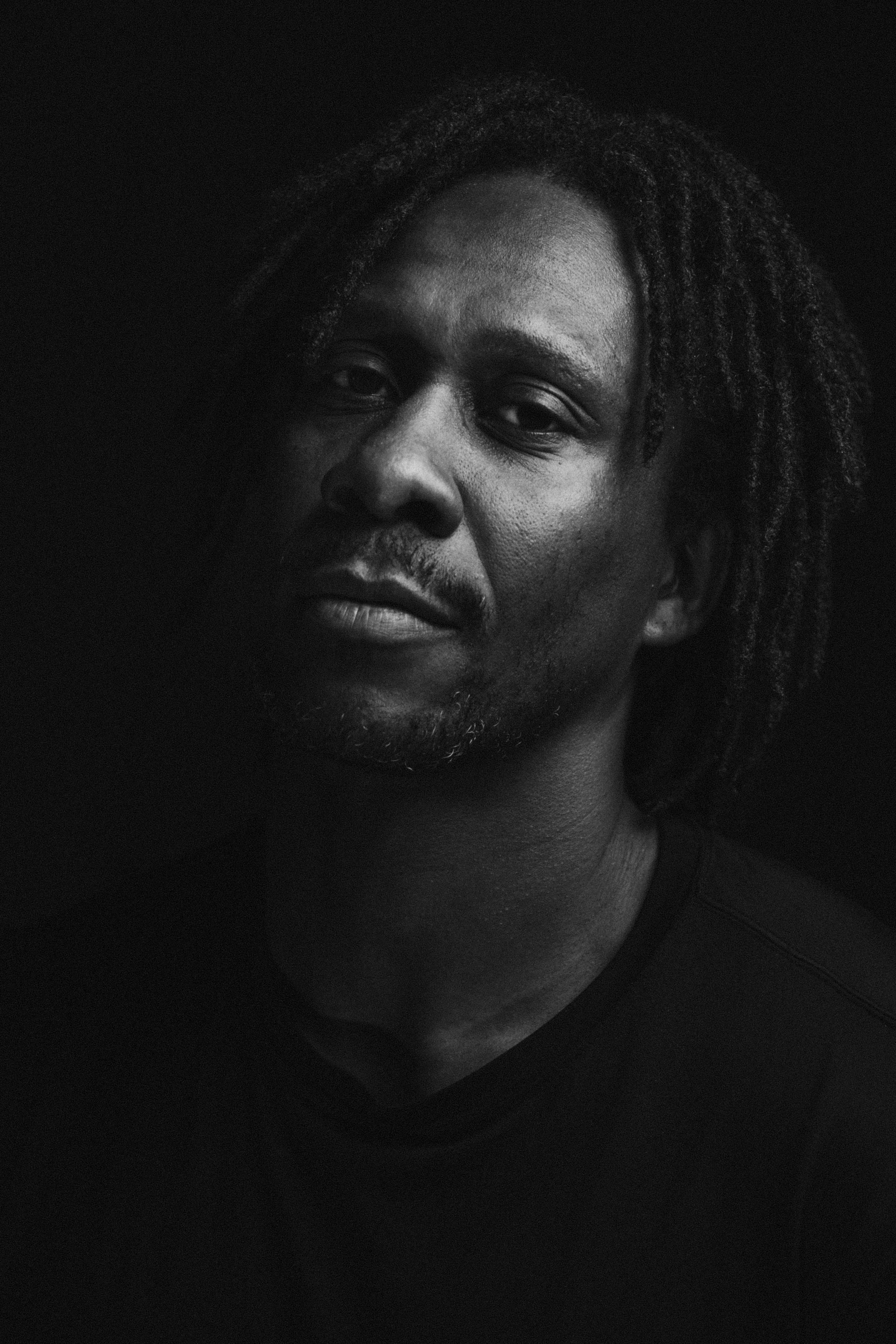 actor Karanja Augostos large photo