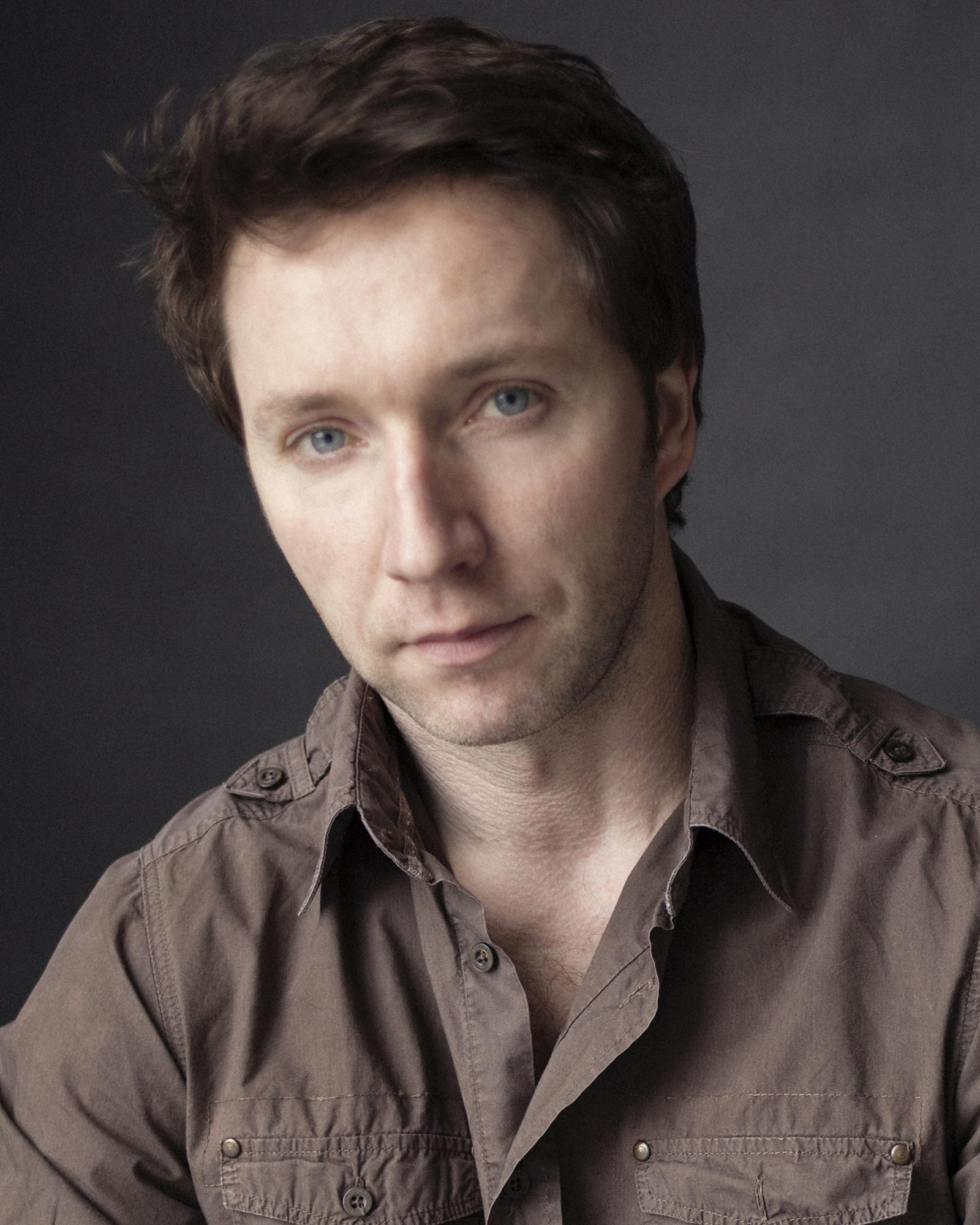 actor Damien Hannaway large photo