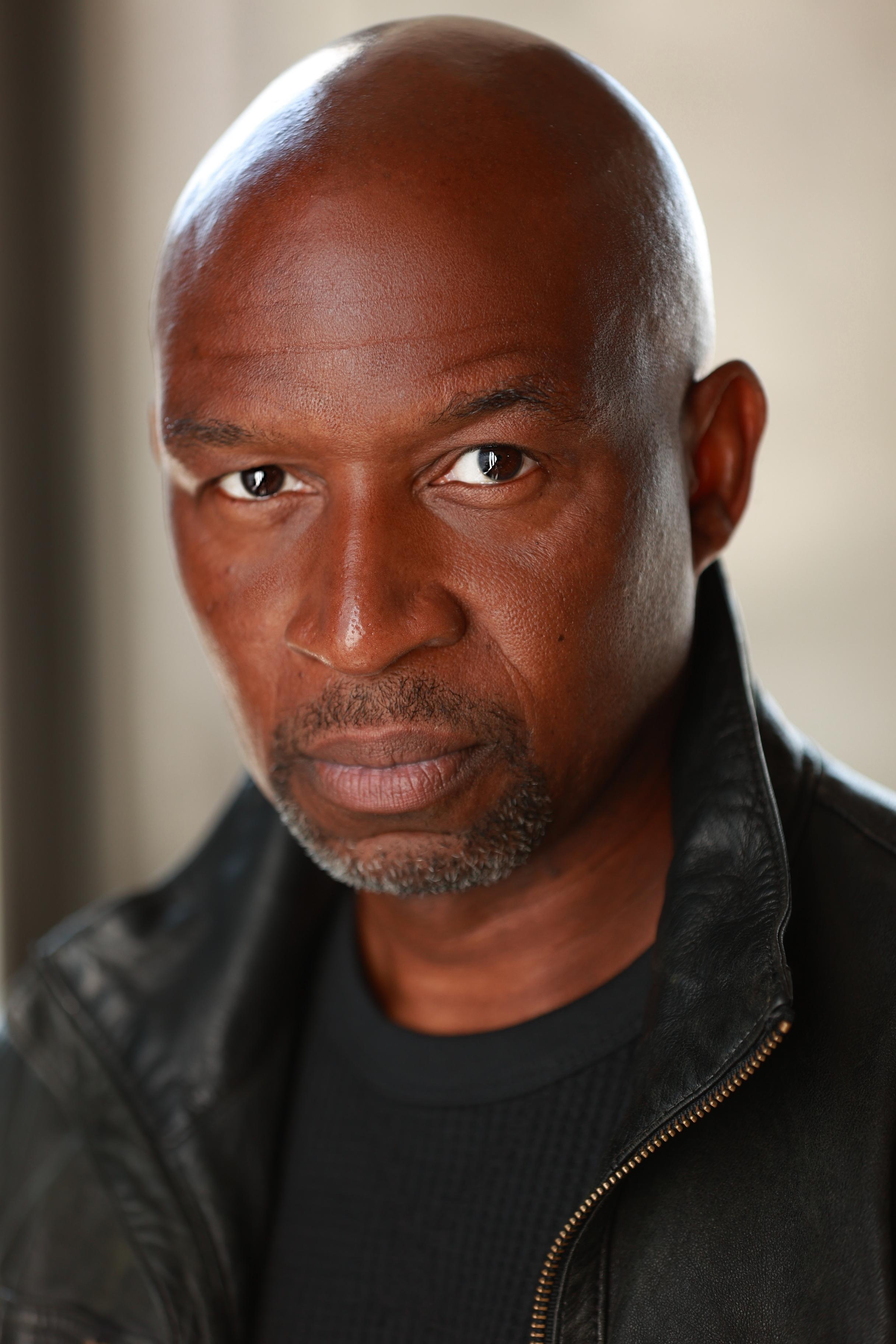 actor Shawn Conrad large photo