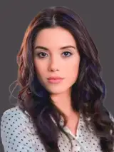 Cansu Dere