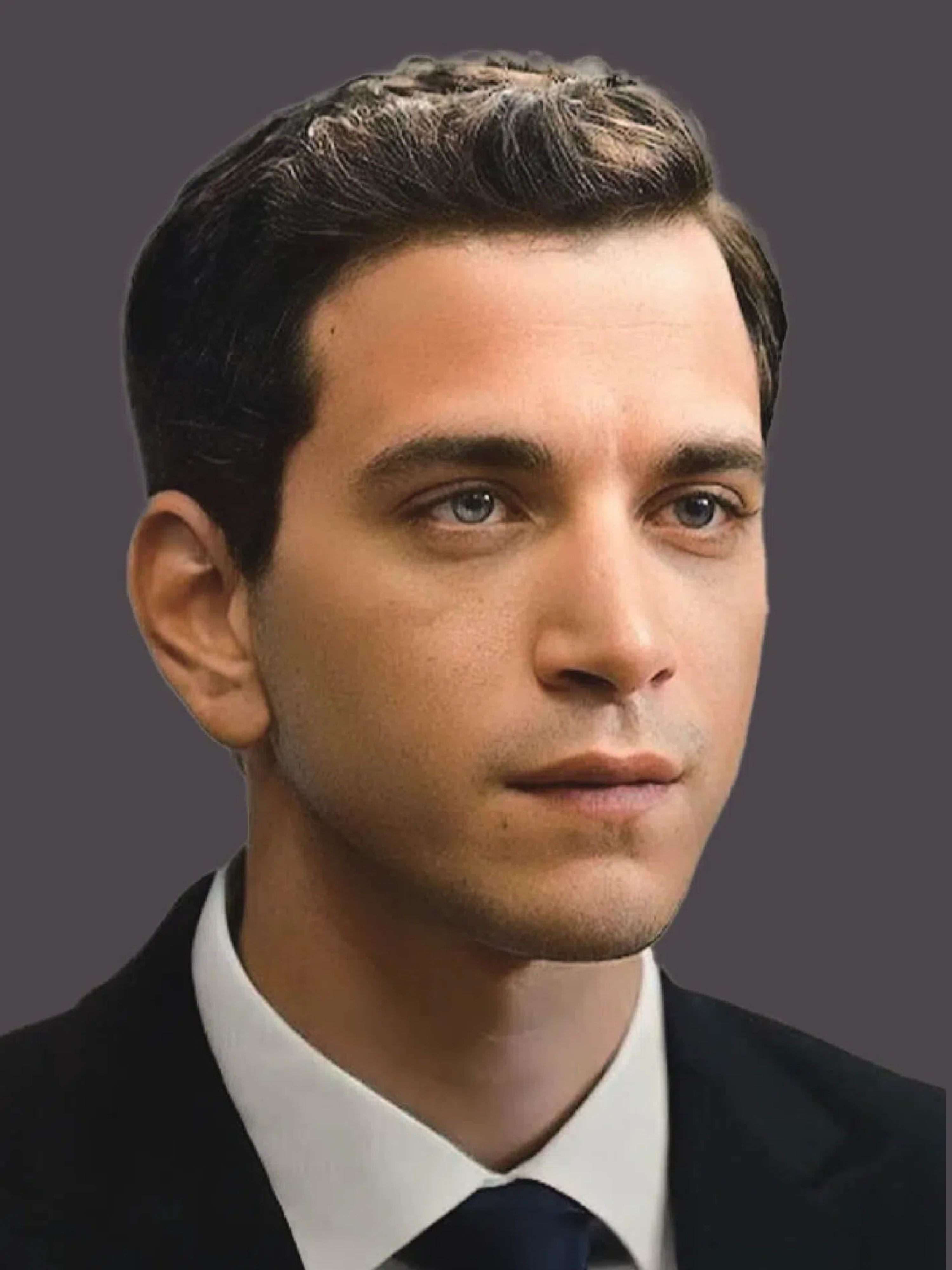 actor Selahattin Pasali large photo