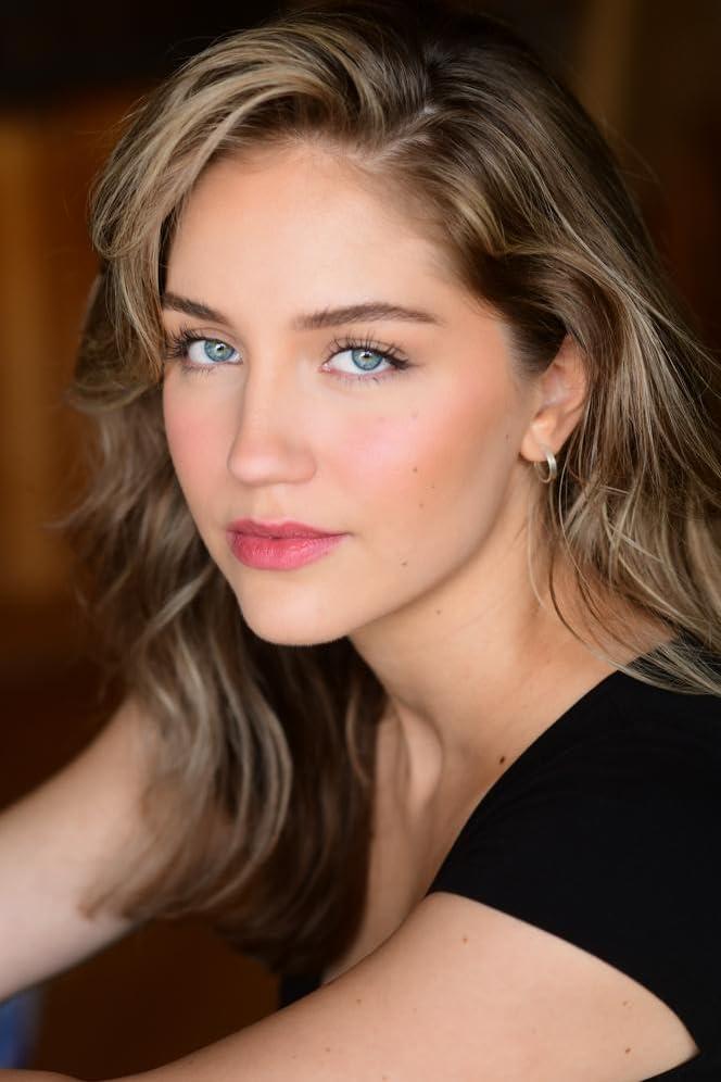 actor Sabrina Larsen large photo